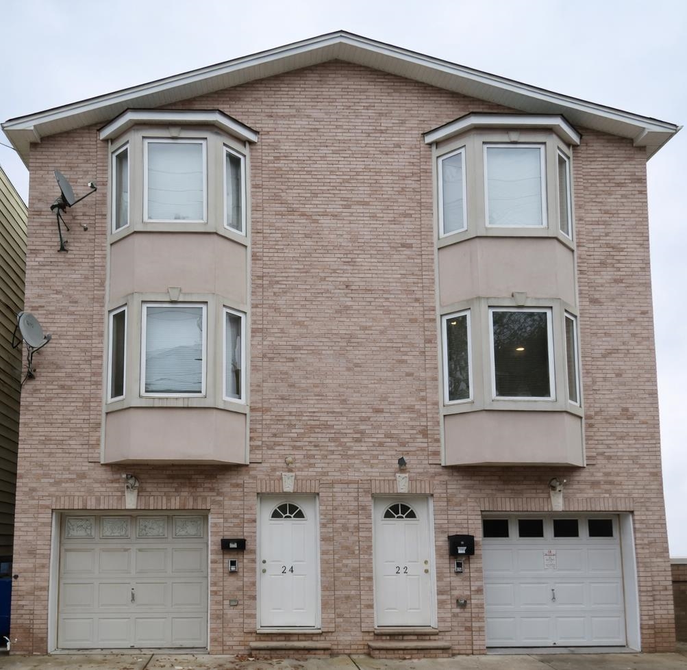 22 Dales Avenue Jersey City NJ 07306