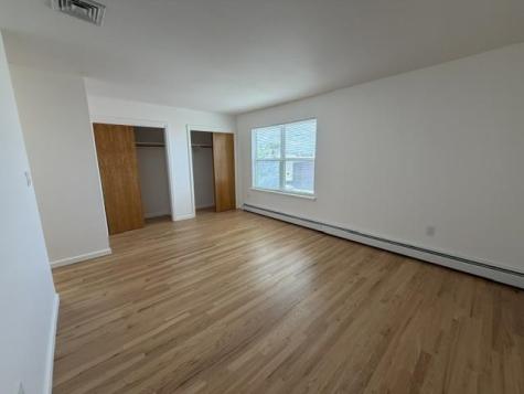 6823 Adams Street Guttenberg NJ 07093