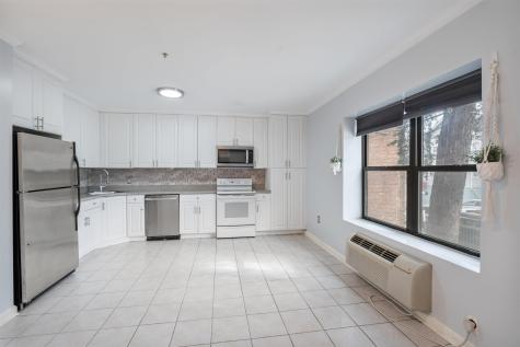 8915 Bergenwood Avenue North Bergen NJ 07047
