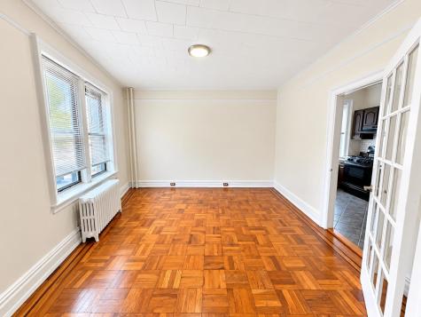 272 Hutton Street Jersey City NJ 07307