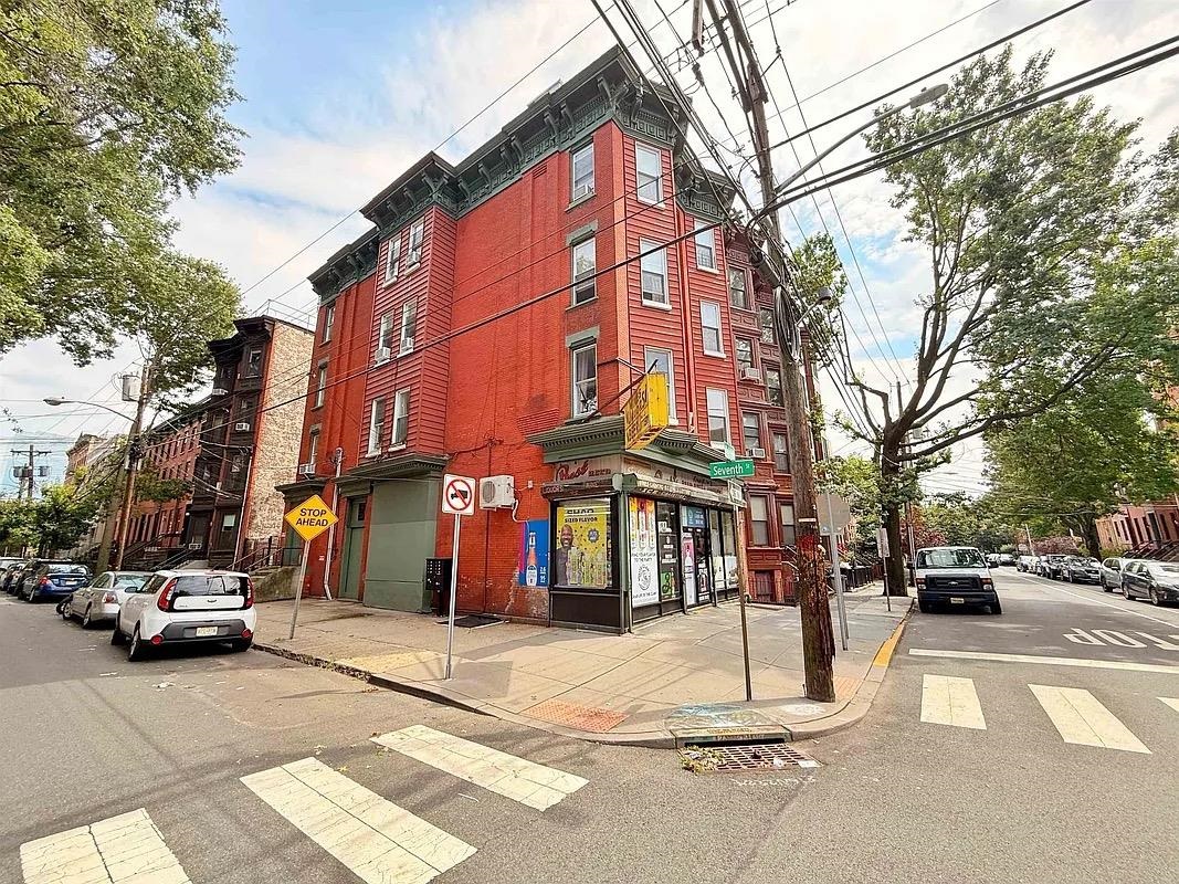 118 Erie Street Jersey City NJ 07302