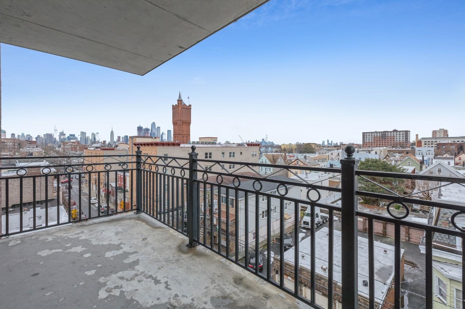 125 43rd Street Union City NJ 07087