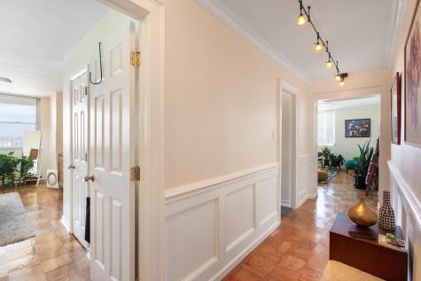 6040 Boulevard East West New York NJ 07093