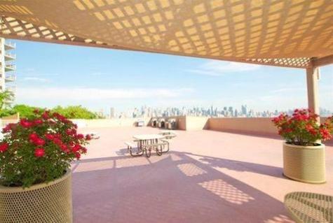 6040 Boulevard East West New York NJ 07093