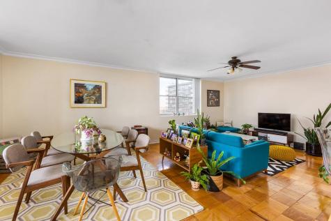 6040 Boulevard East West New York NJ 07093