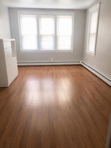 24 Eastern Parkway Jersey City NJ 07305