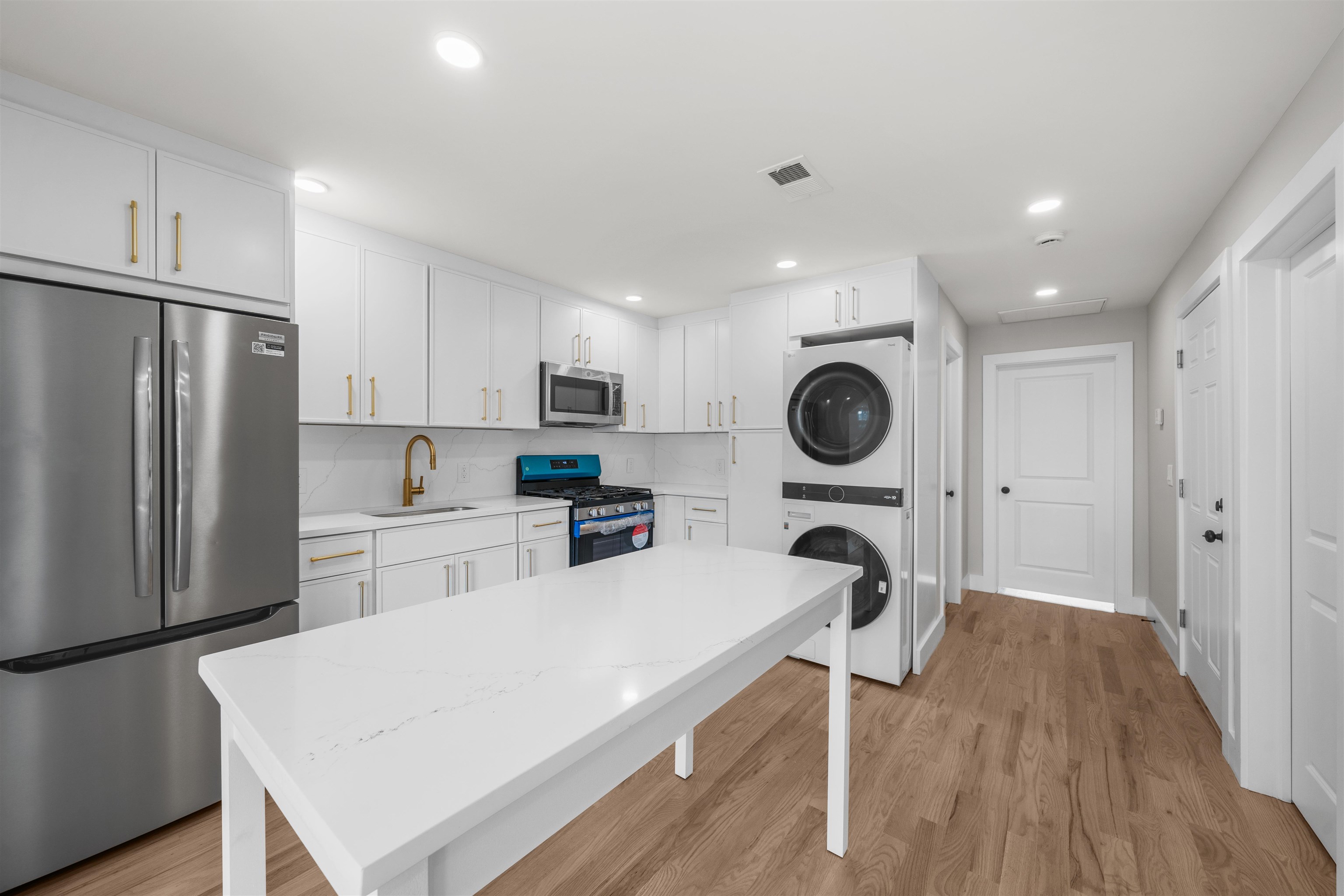 5 Pavonia Court Bayonne NJ 07002