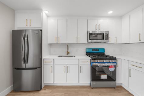 5 Pavonia Court Bayonne NJ 07002