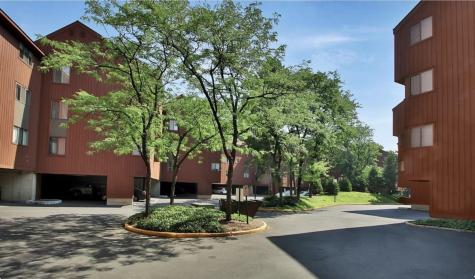580 Sanderling Court Secaucus NJ 07094