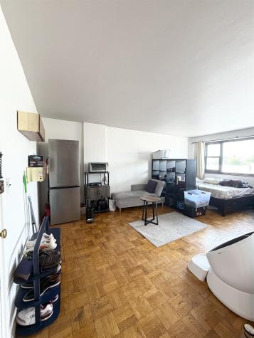 6515 Boulevard East West New York NJ 07093