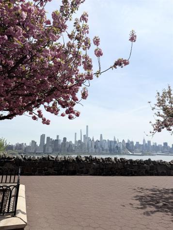 6515 Boulevard East West New York NJ 07093