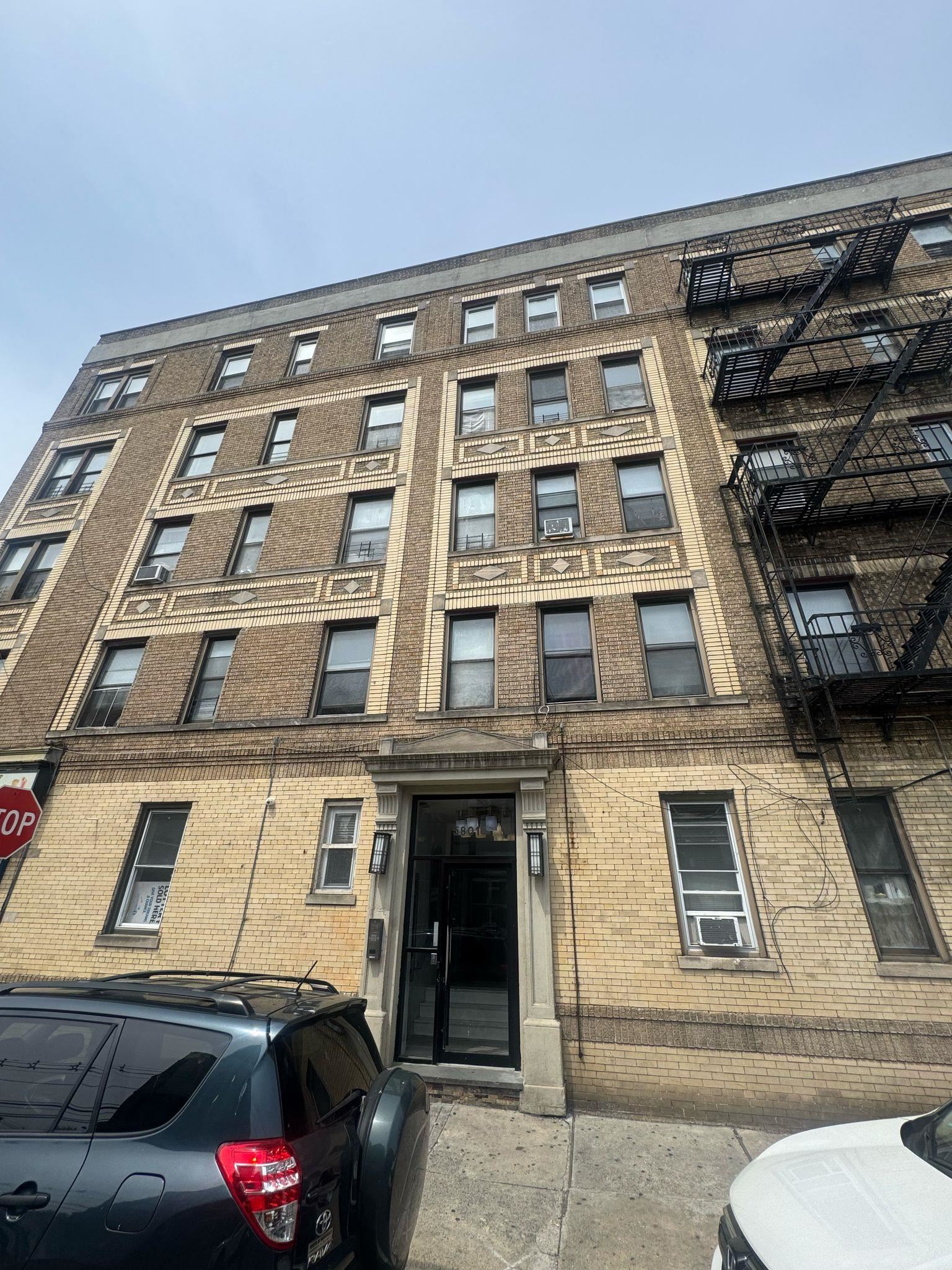 5801 Palisade Avenue West New York NJ 07093