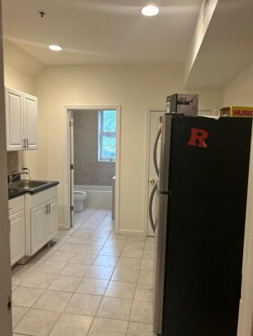 5 Broad Street Elizabeth NJ 07201-0000