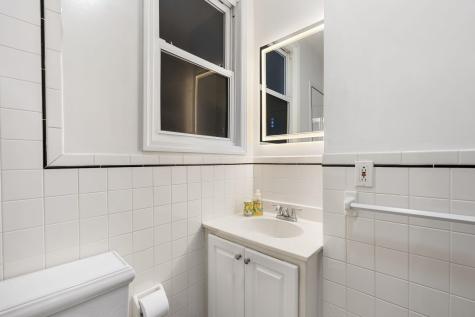 114 Shippen Street Weehawken NJ 07086