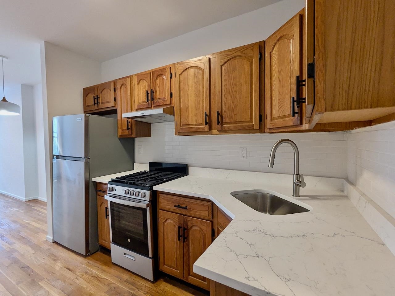 374 2nd Street Jersey City NJ 07302