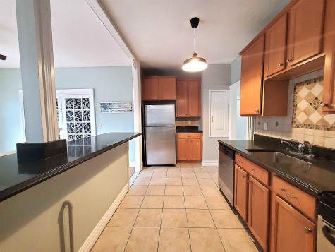 34 74th Street North Bergen NJ 07047