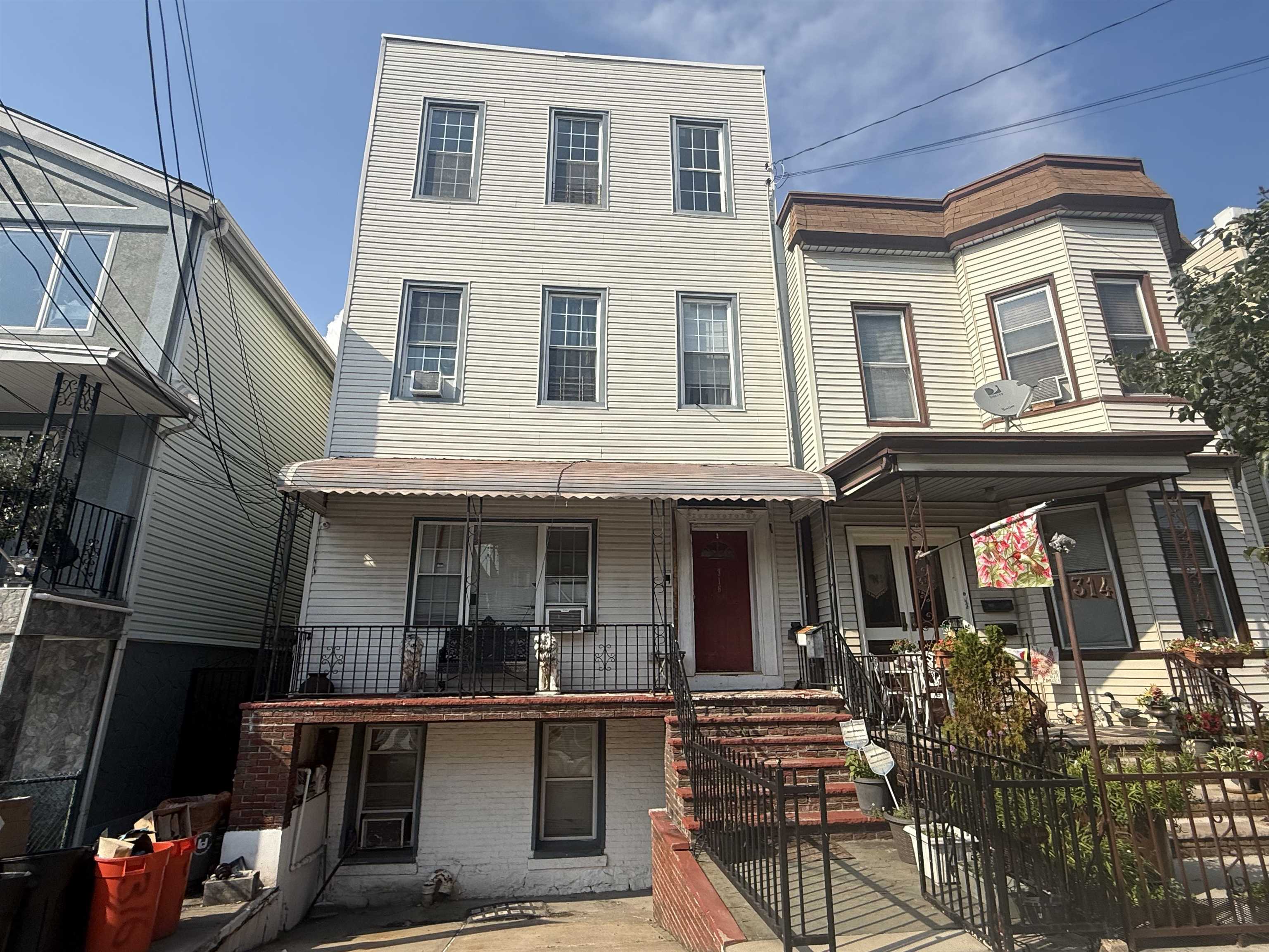 316 26th Street Union City NJ 07087