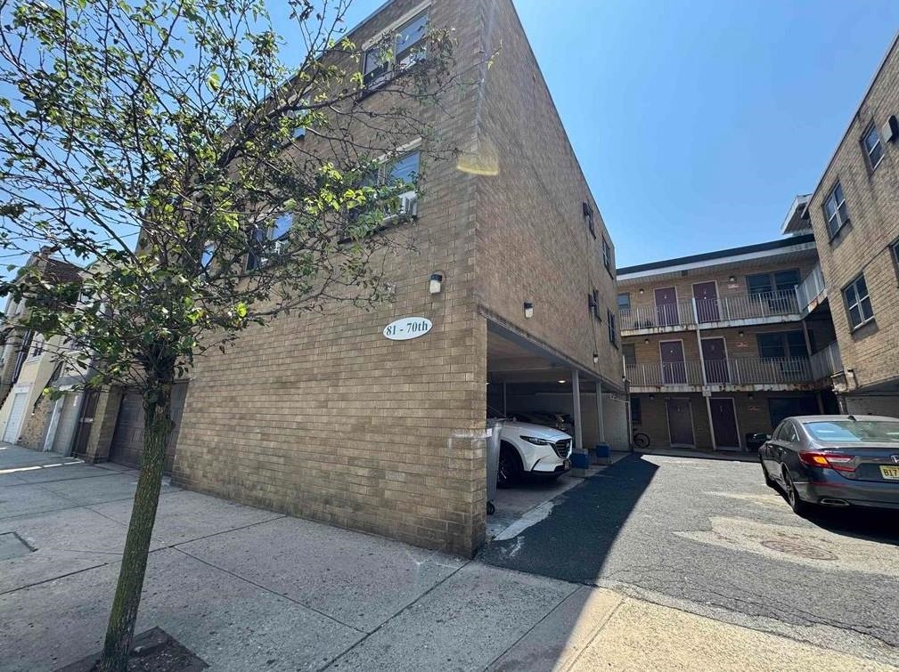 81 70th Street Guttenberg NJ 07094