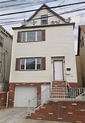 37 East 49th Street Bayonne NJ 07002