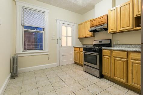 342 Avenue E Bayonne NJ 07002