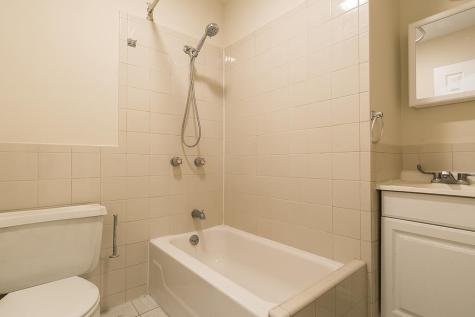 342 Avenue E Bayonne NJ 07002