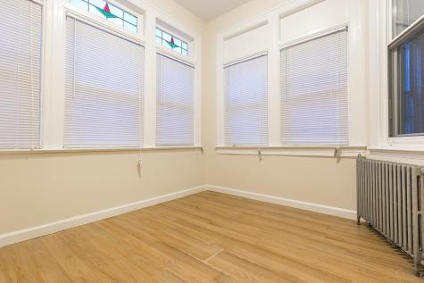 342 Avenue E Bayonne NJ 07002