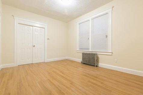 342 Avenue E Bayonne NJ 07002