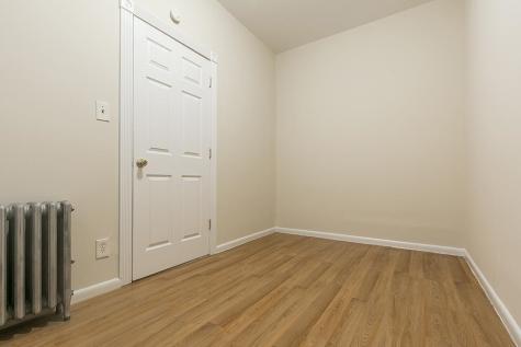 342 Avenue E Bayonne NJ 07002