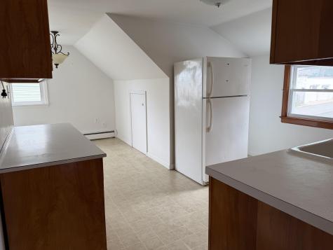 654 Chase Avenue Lyndhurst NJ 07071