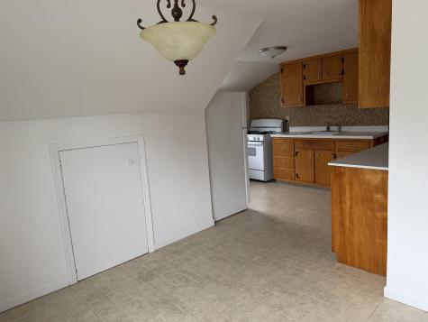 654 Chase Avenue Lyndhurst NJ 07071