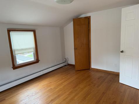654 Chase Avenue Lyndhurst NJ 07071