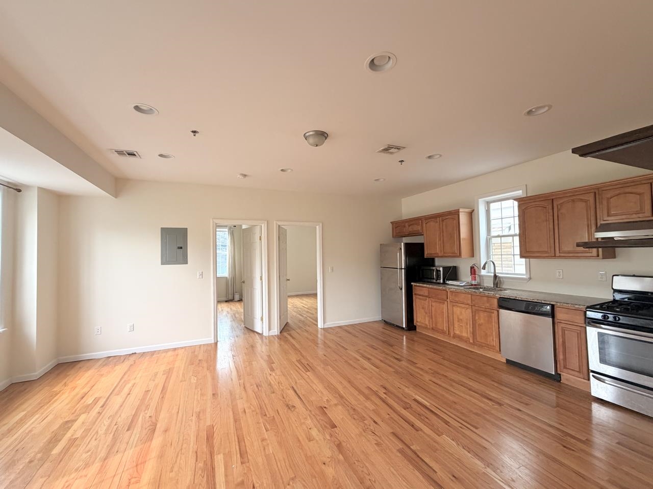 687 Avenue A Bayonne NJ 07002