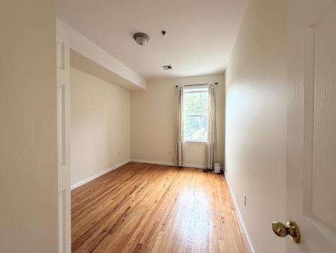 687 Avenue A Bayonne NJ 07002
