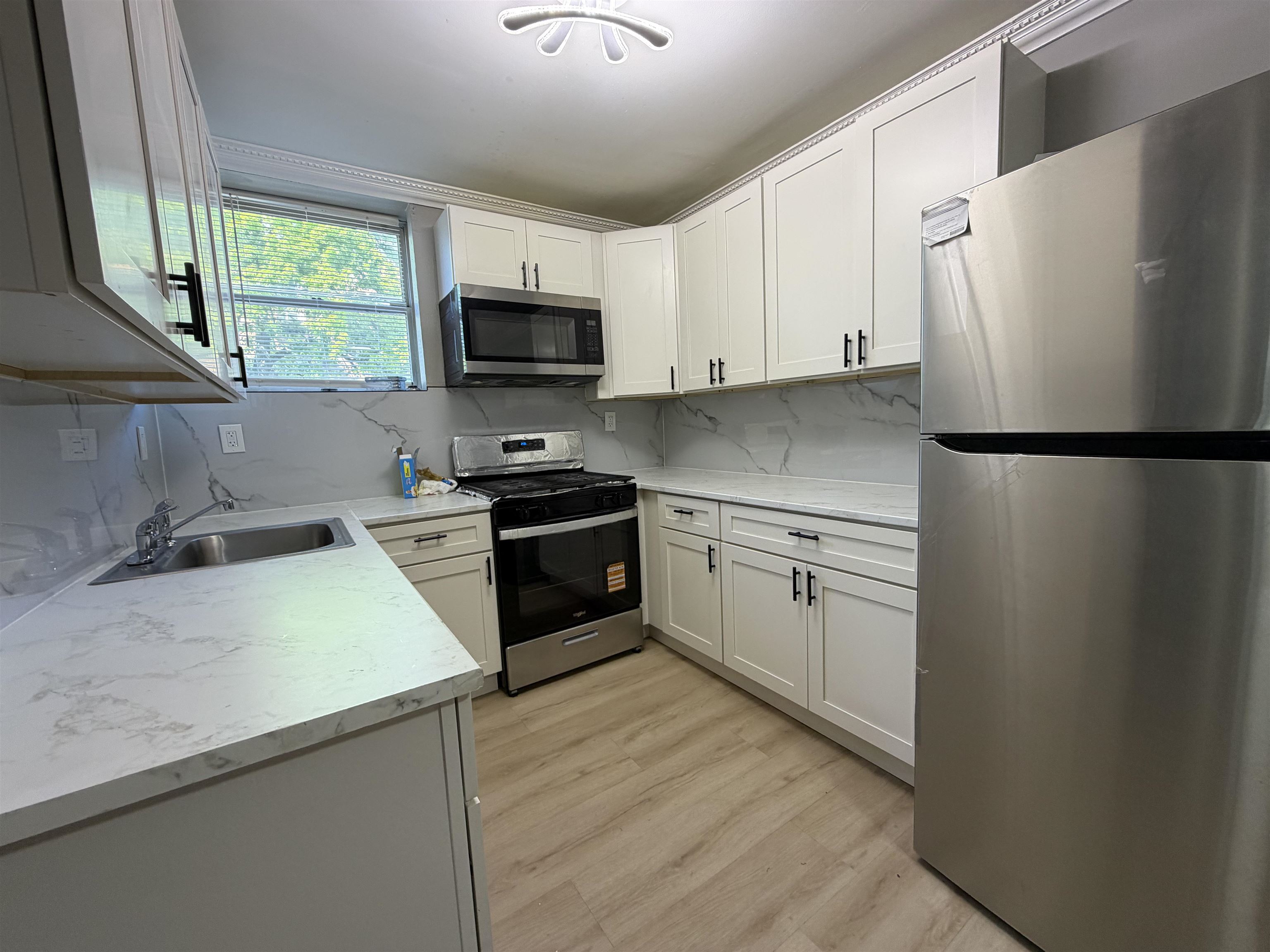 9066 Palisade Plaza Cliffside Park NJ 07010