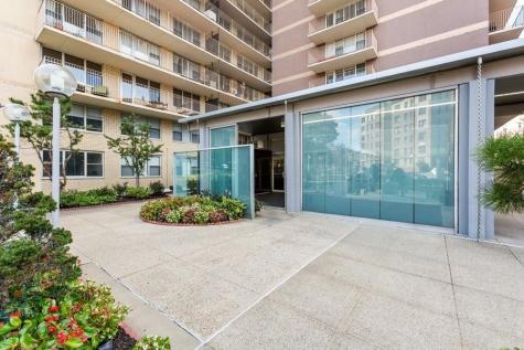 6040 Boulevard East West New York NJ 07093