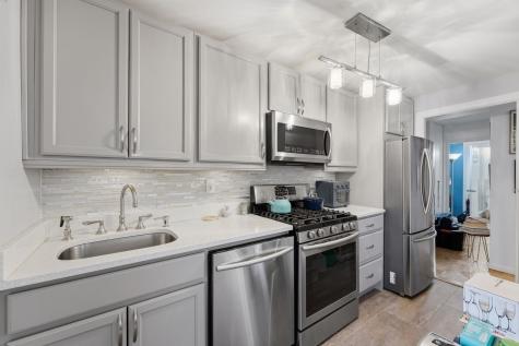 6040 Boulevard East West New York NJ 07093