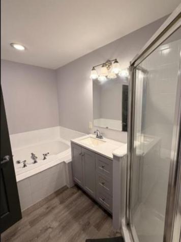 302 Sunset Key Secaucus NJ 07094