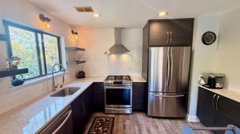 302 Sunset Key Secaucus NJ 07094