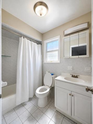 97 Oak Street Bayonne NJ 07002