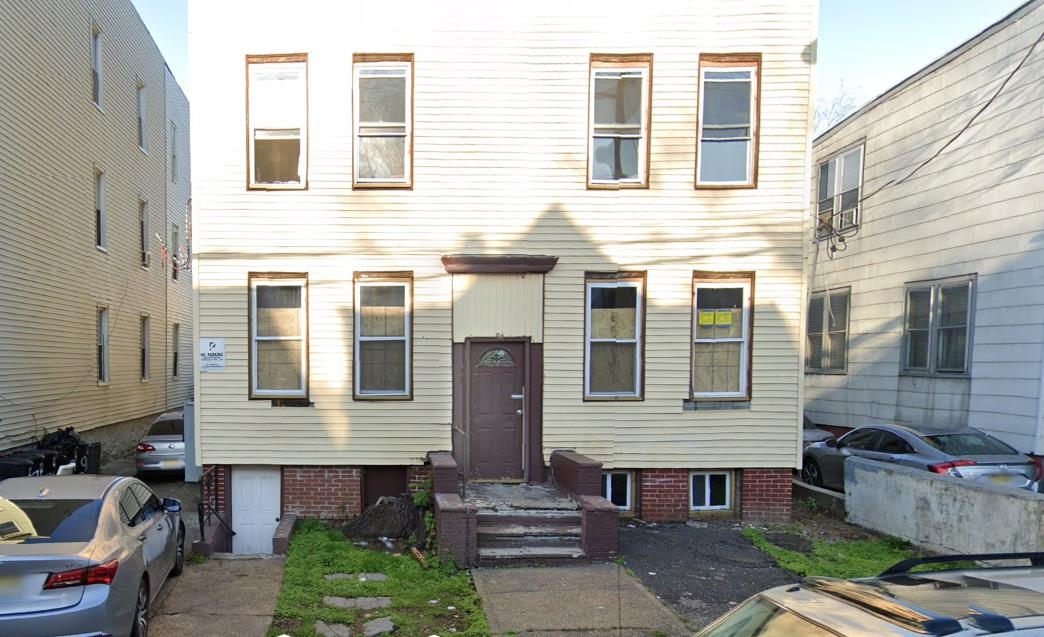 94 Stevens Avenue Jersey City NJ 07305