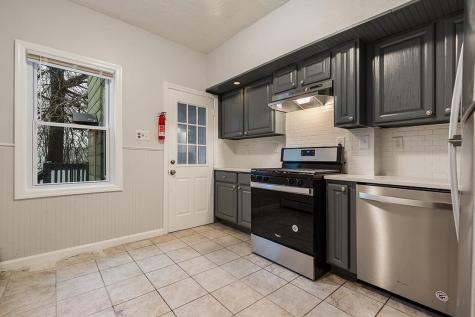342 Avenue E Bayonne NJ 07002