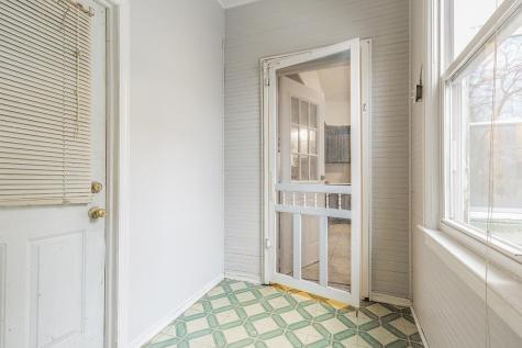 342 Avenue E Bayonne NJ 07002
