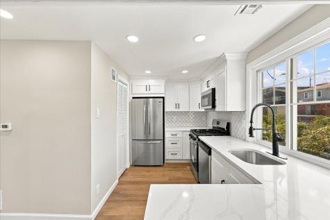 13 Laurel Court Jersey City NJ 07302