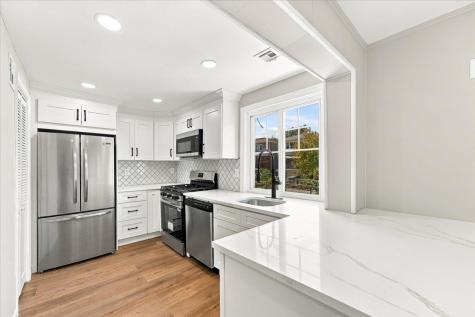 13 Laurel Court Jersey City NJ 07302