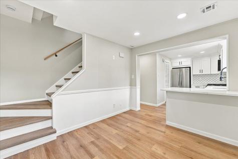 13 Laurel Court Jersey City NJ 07302