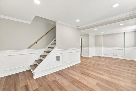 13 Laurel Court Jersey City NJ 07302