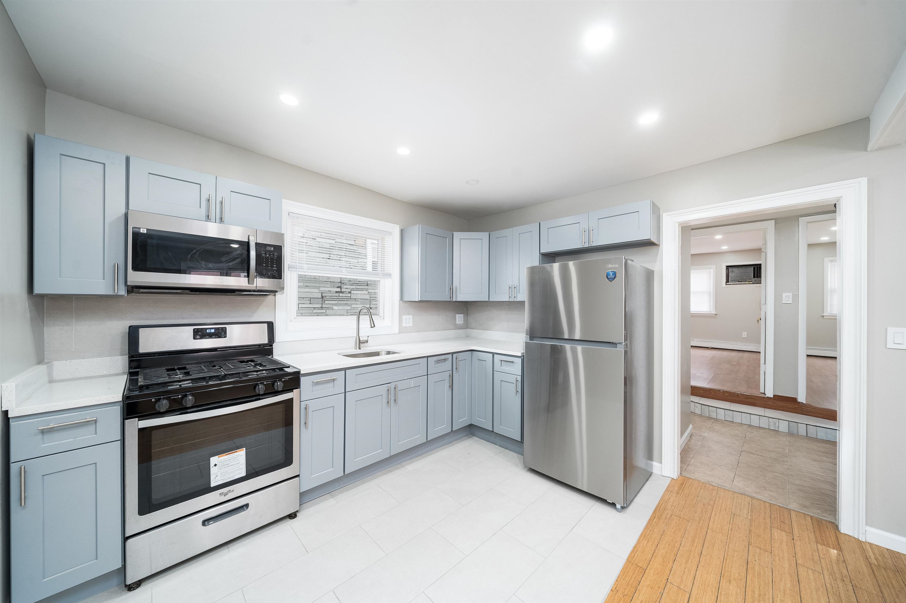 27 West 16th Street Bayonne NJ 07002