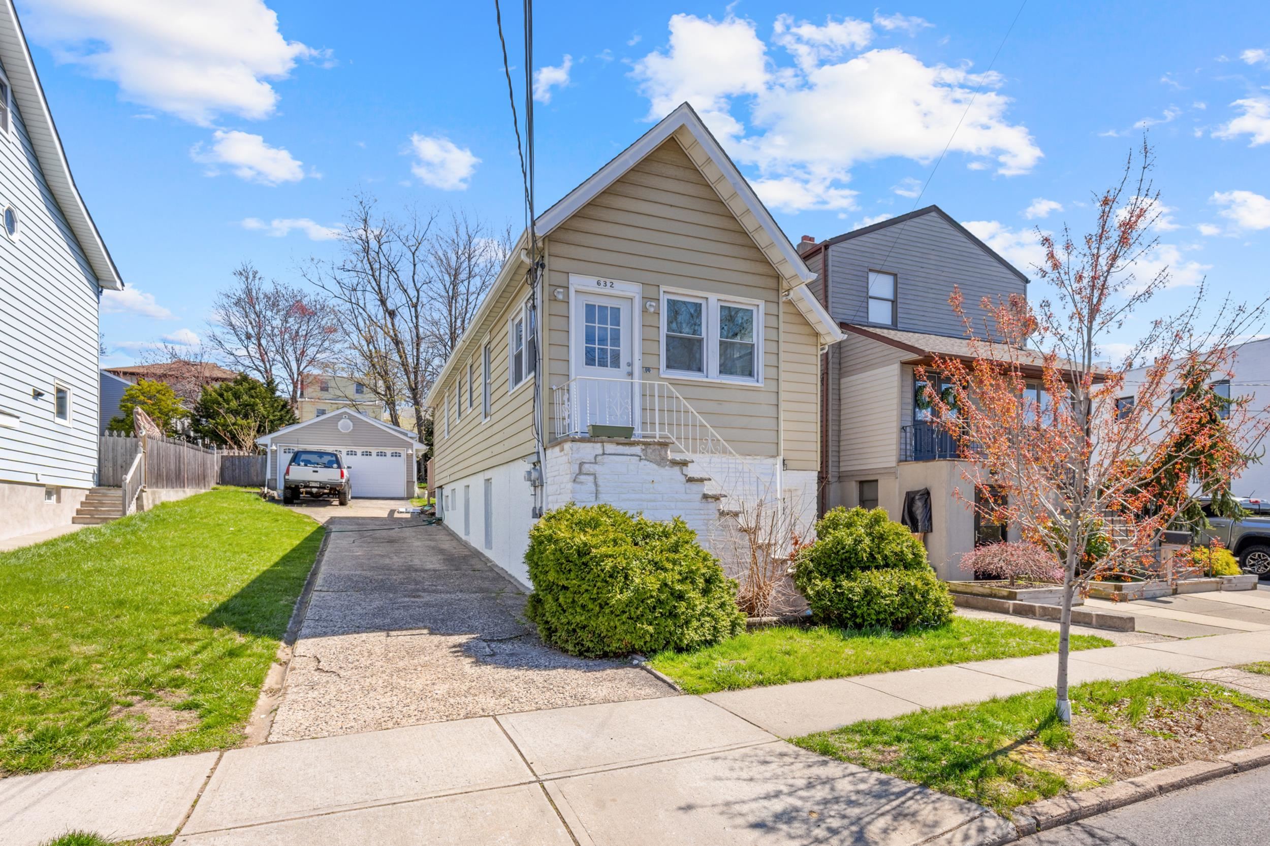 632 Chase Avenue Lyndhurst NJ 07071
