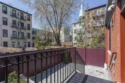 313 7th Street Jersey City NJ 07302