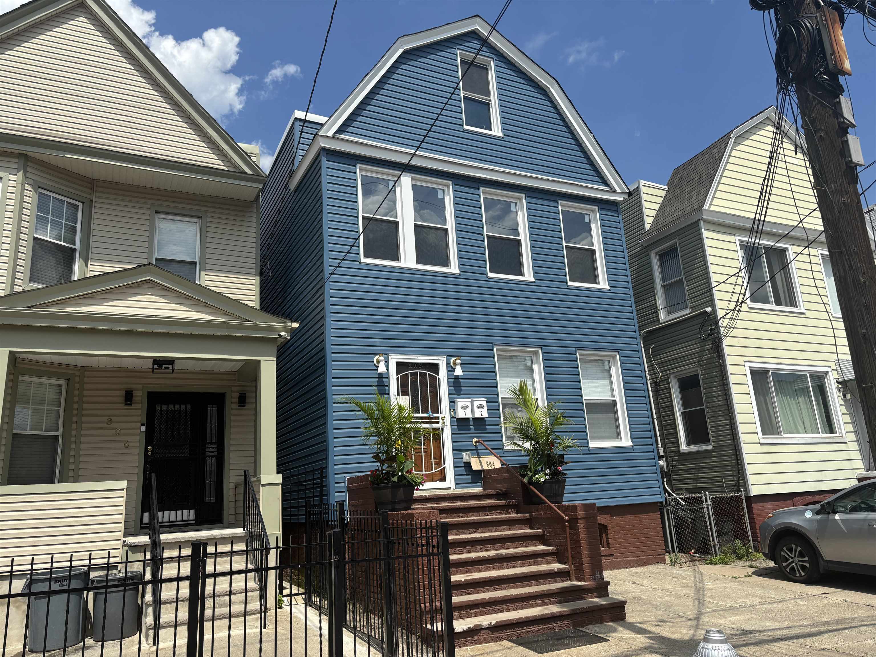 304 Chapel Avenue Jersey City NJ 07305